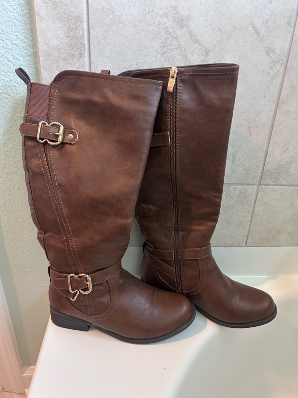 TOP Moda Brown wide calf, Buckle Riding Boots